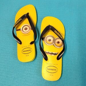 Havaianas Womens Flip Flops Sandals Tongs - Minions - Yellow Size 9 /10 W